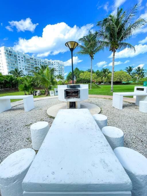 Punta Me Luxury Apartments Ocean View & Beach Front In Amara 坎昆 外观 照片