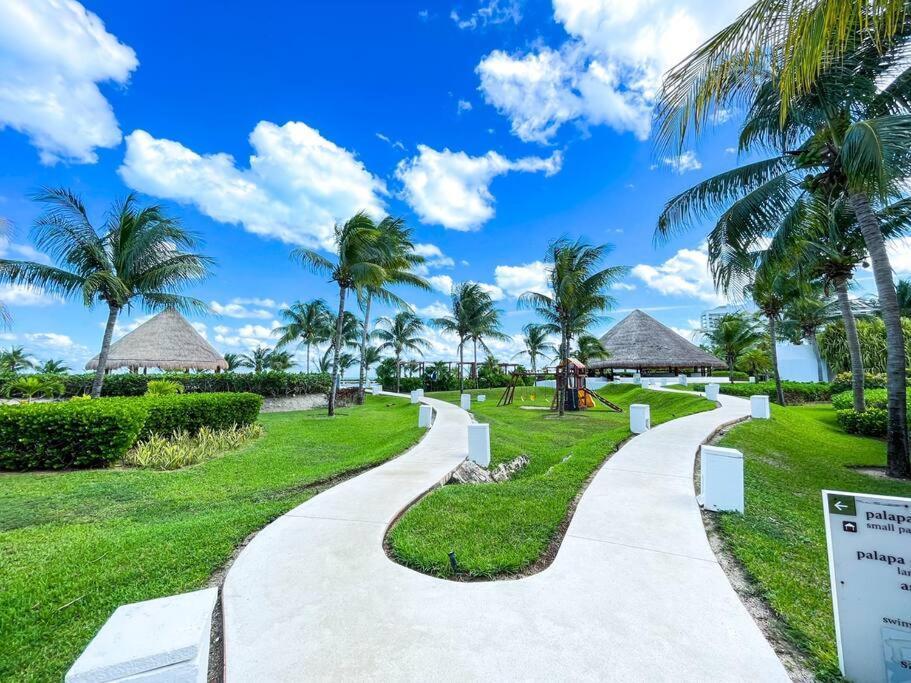 Punta Me Luxury Apartments Ocean View & Beach Front In Amara 坎昆 外观 照片