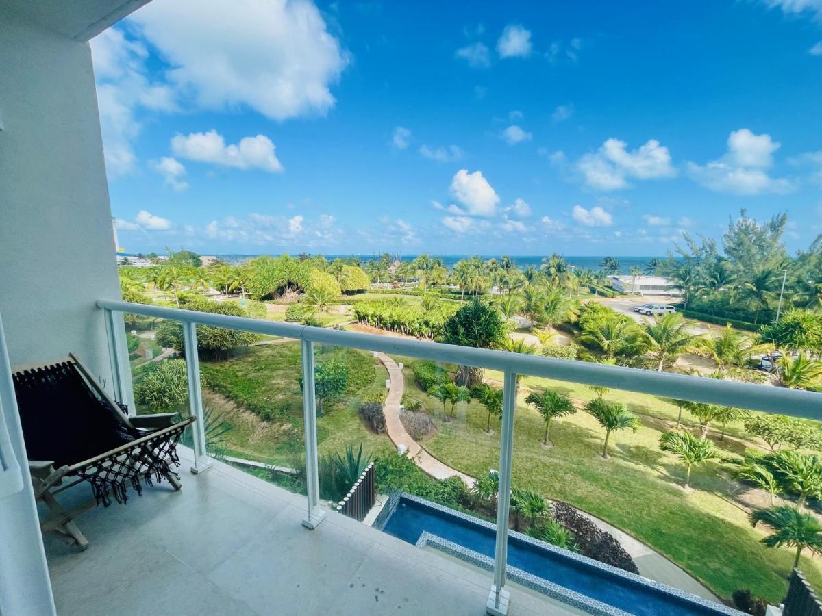 Punta Me Luxury Apartments Ocean View & Beach Front In Amara 坎昆 外观 照片